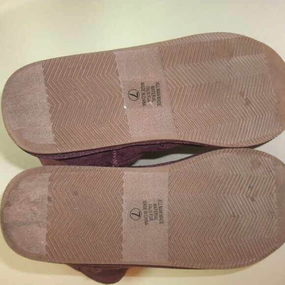 New Faux Fur Burgundy Boots Women’s 7 - Picture 6 of 8